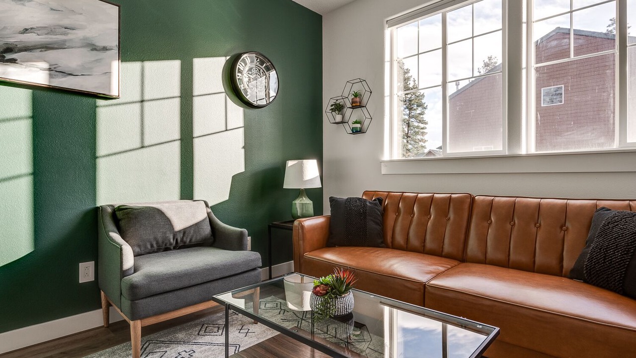 Photo of Livingroom in Southern Crossing