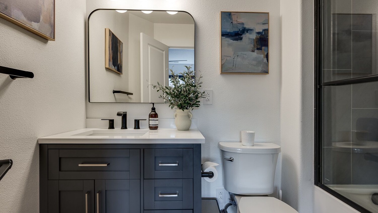 Photo of Bathroom in Southern Crossing