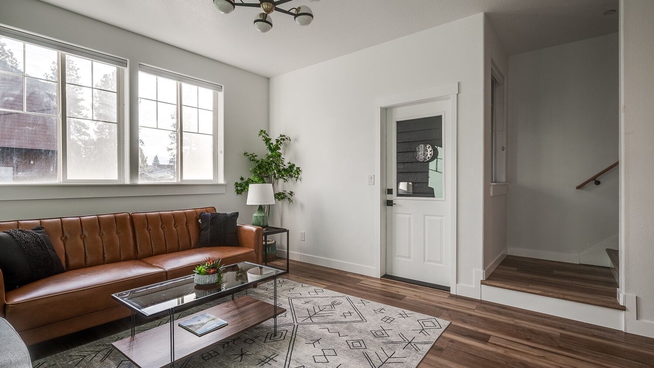 Photo of Livingroom in Southern Crossing