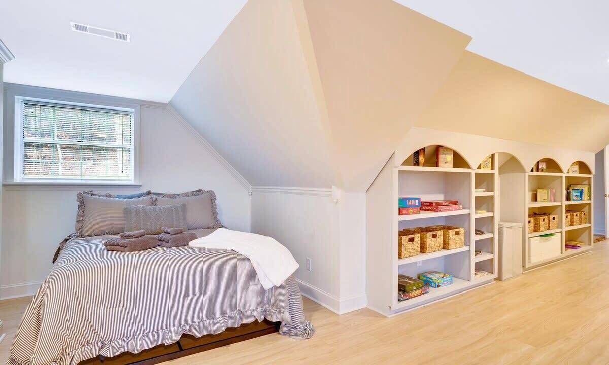 Photo of Bedroom in Graysville