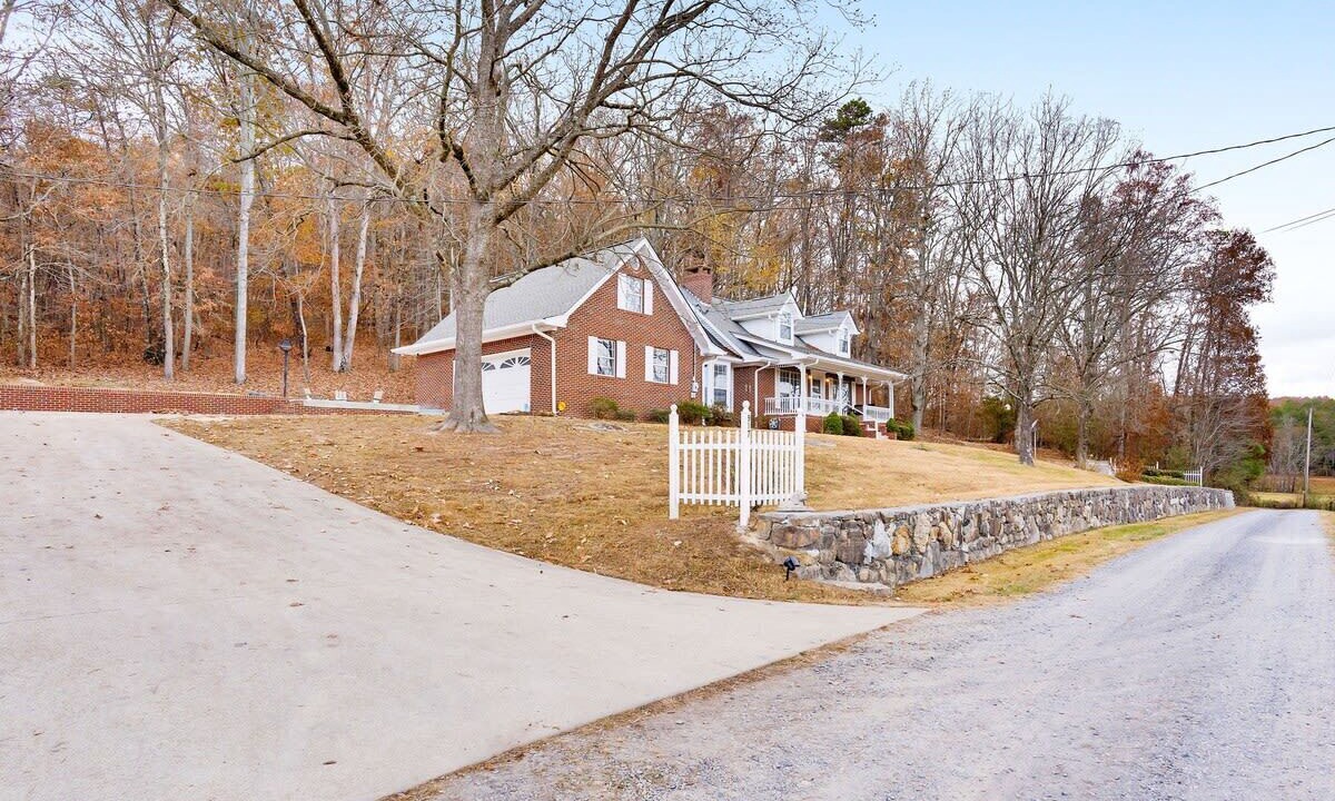 Photo of Outdoor in Graysville