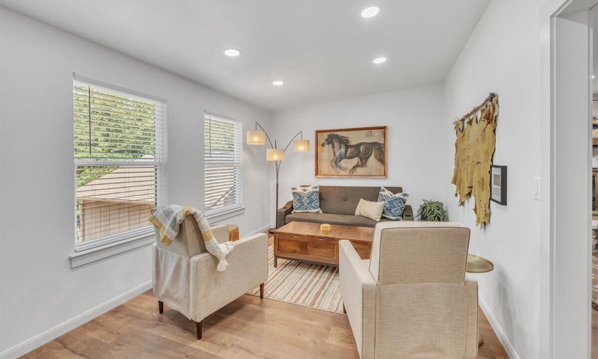 Photo of Livingroom in Hoyt