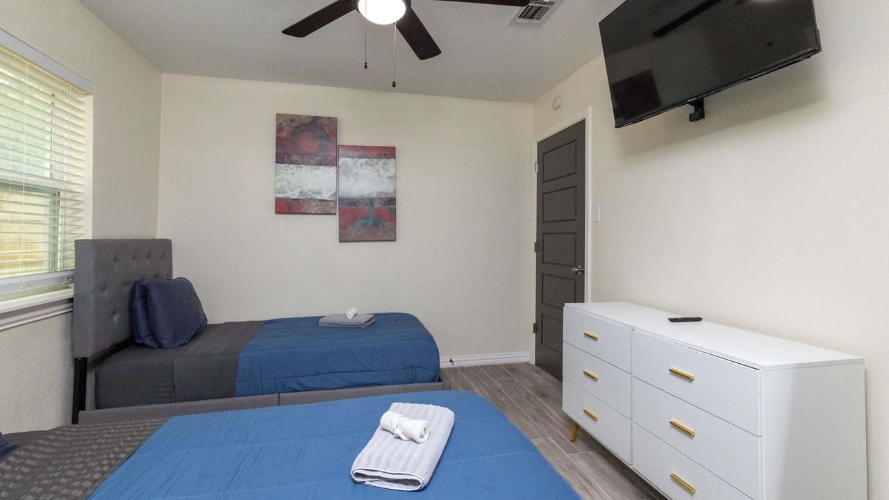 Photo of Bedroom in Lake Worth
