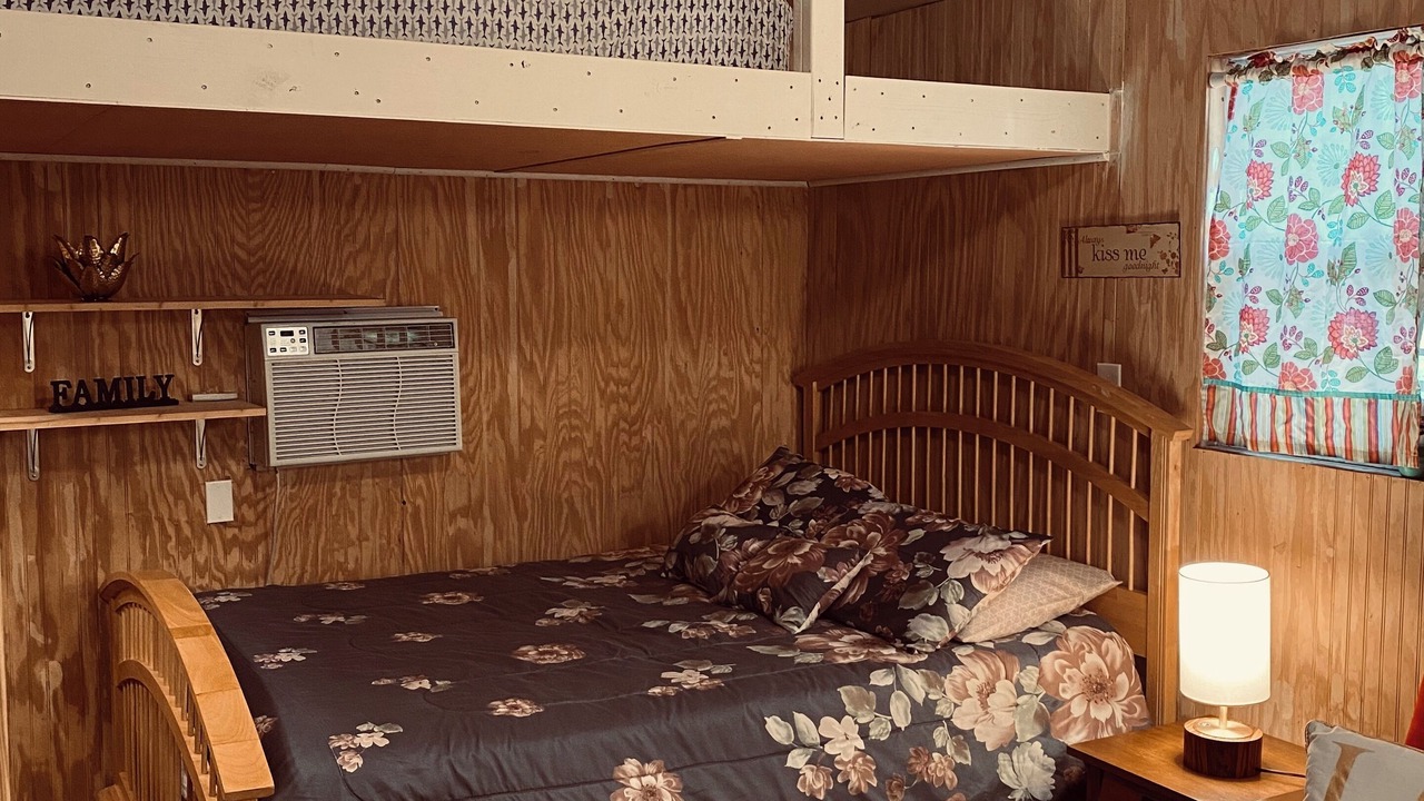 Photo of Bedroom in Willis