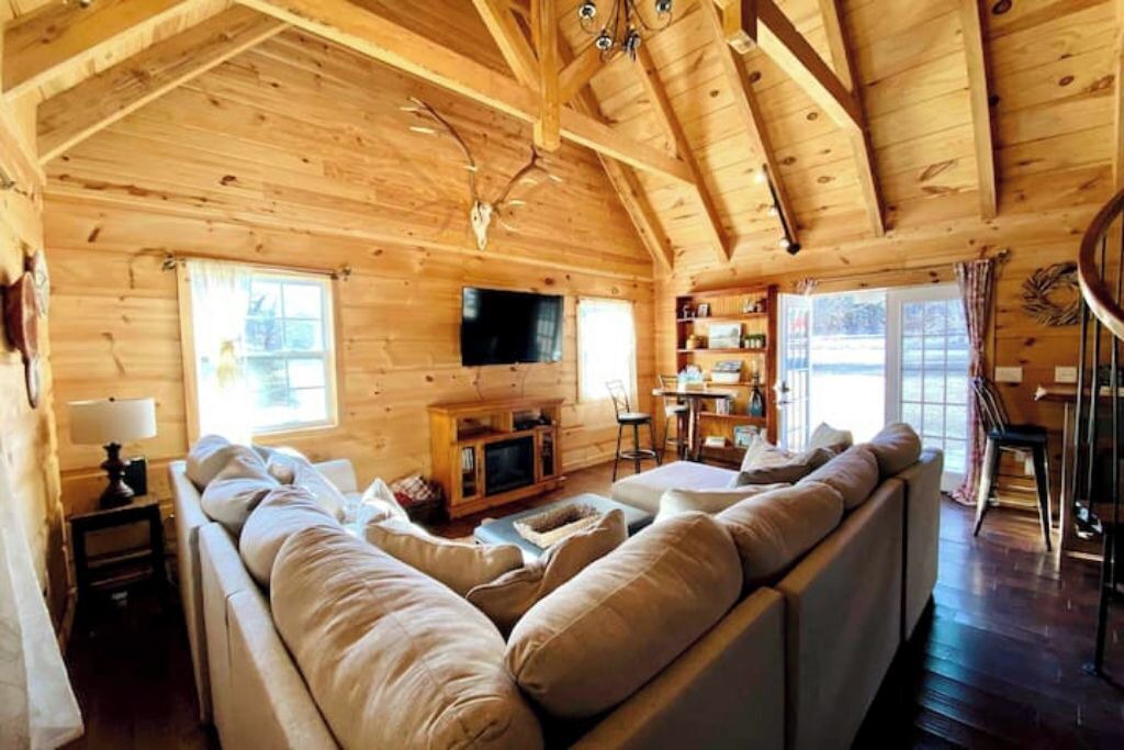 Photo of Livingroom in Pisgah