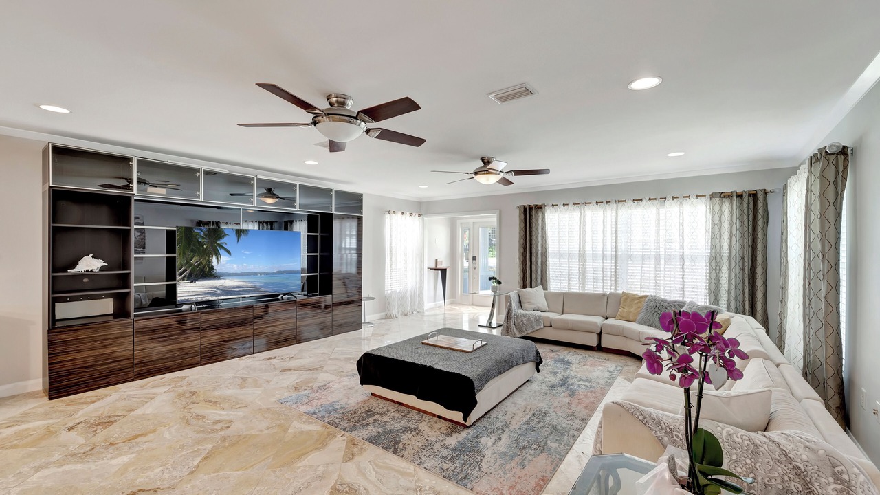 Photo of Livingroom in Palma Sola