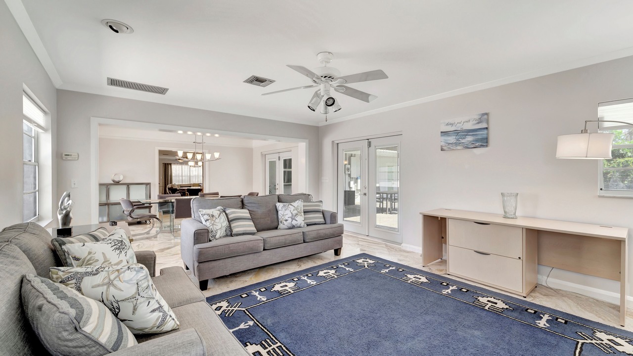 Photo of Livingroom in Palma Sola