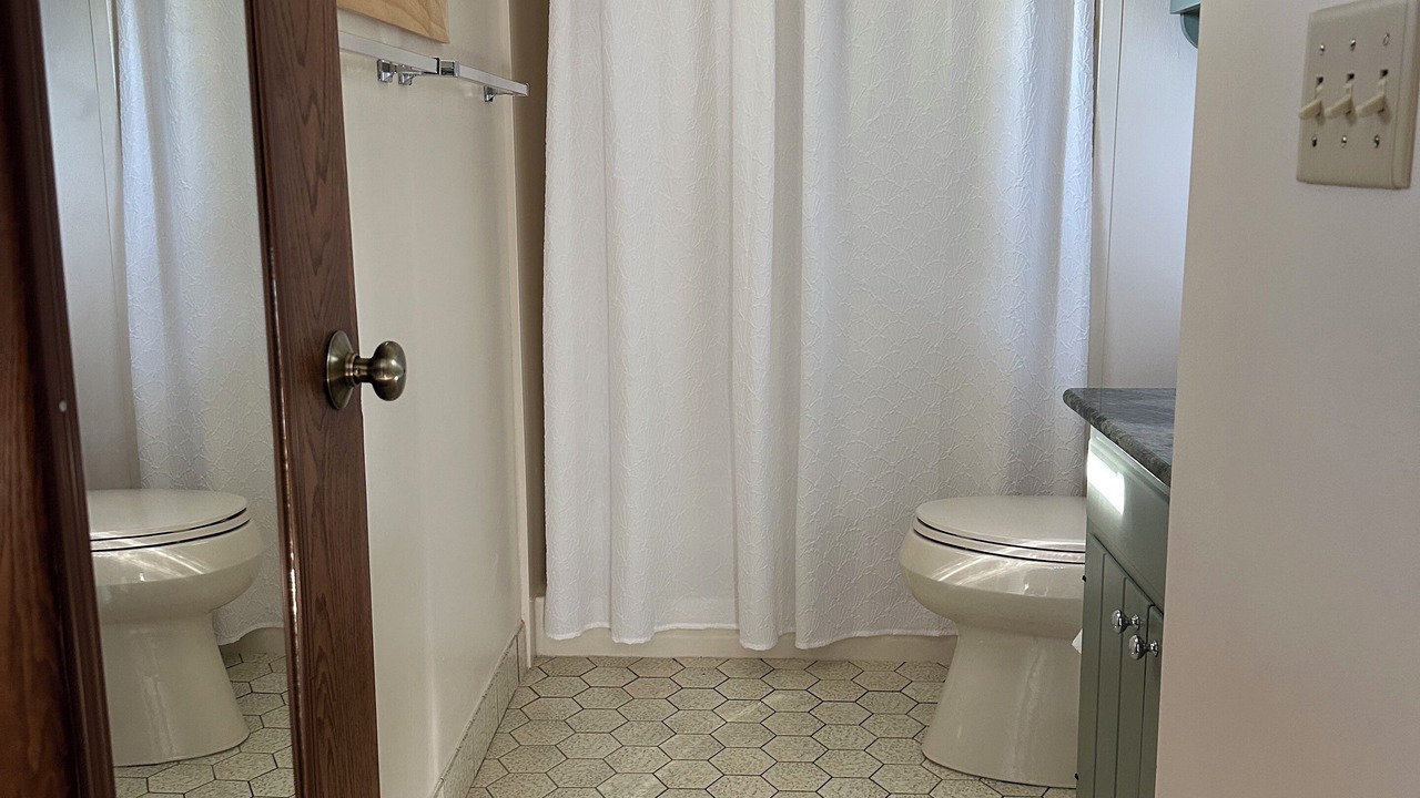 Photo of Bathroom in Thayer