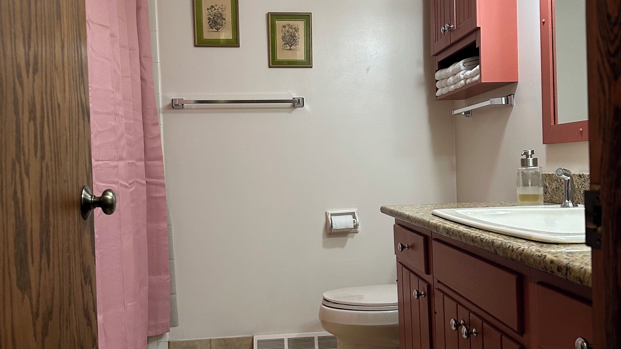 Photo of Bathroom in Thayer