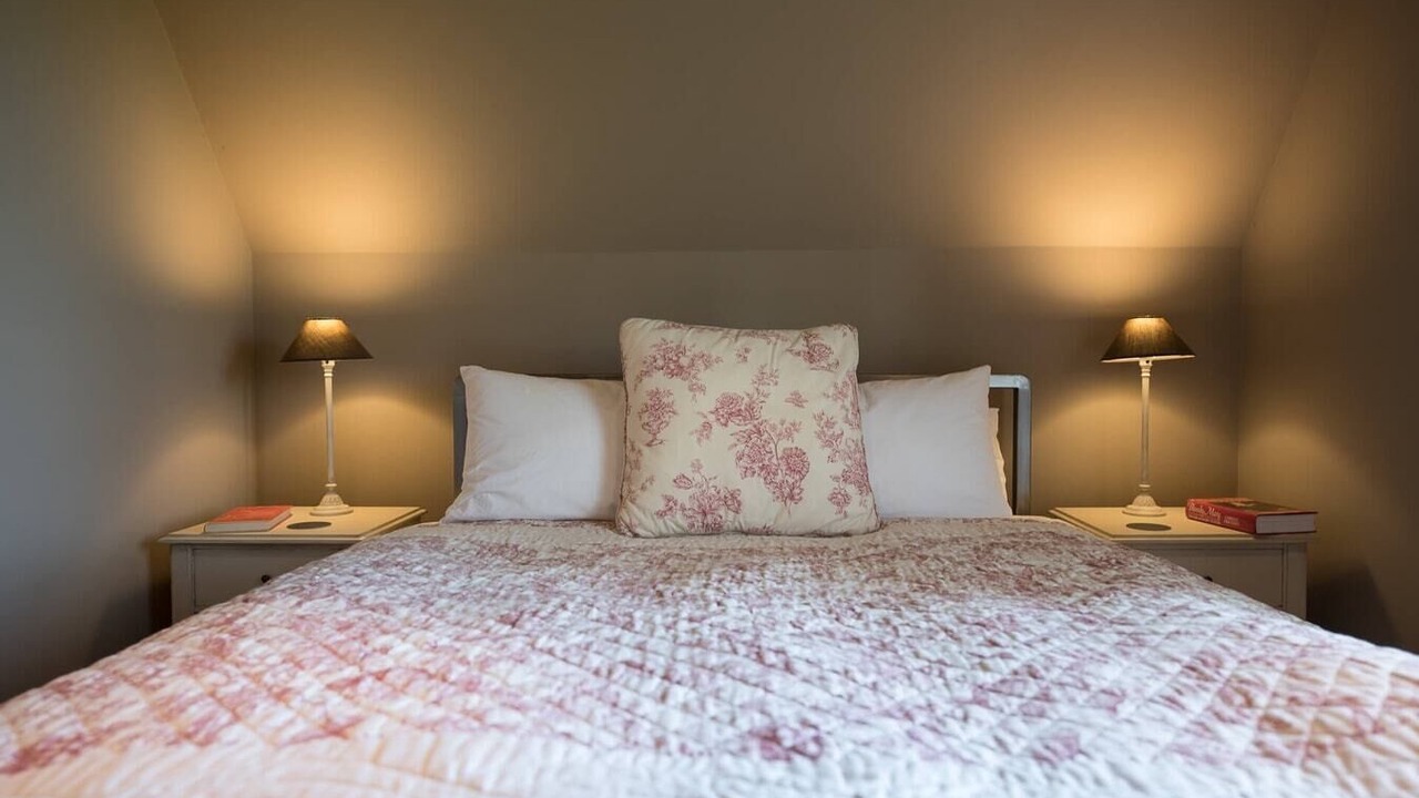 Photo of Bedroom in Eye