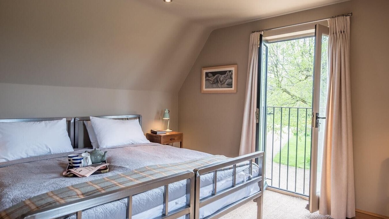 Photo of Bedroom in Eye