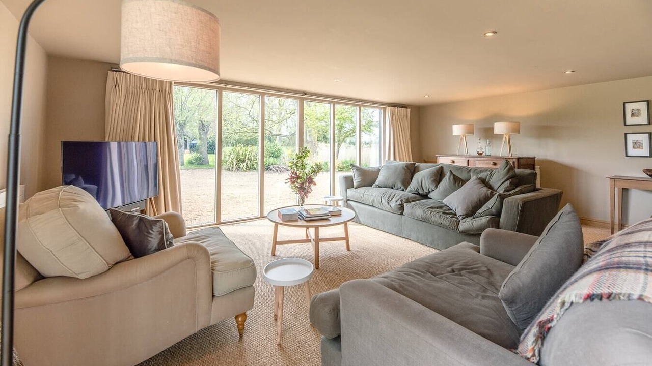 Photo of Livingroom in Eye