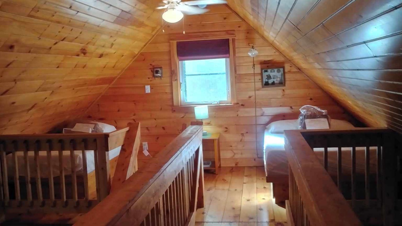 Photo of Bedroom in Whitney