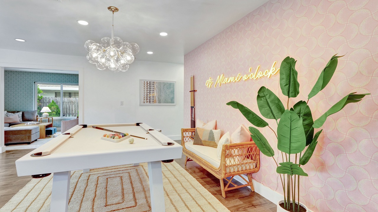 Photo of Bedroom in Golden Glades