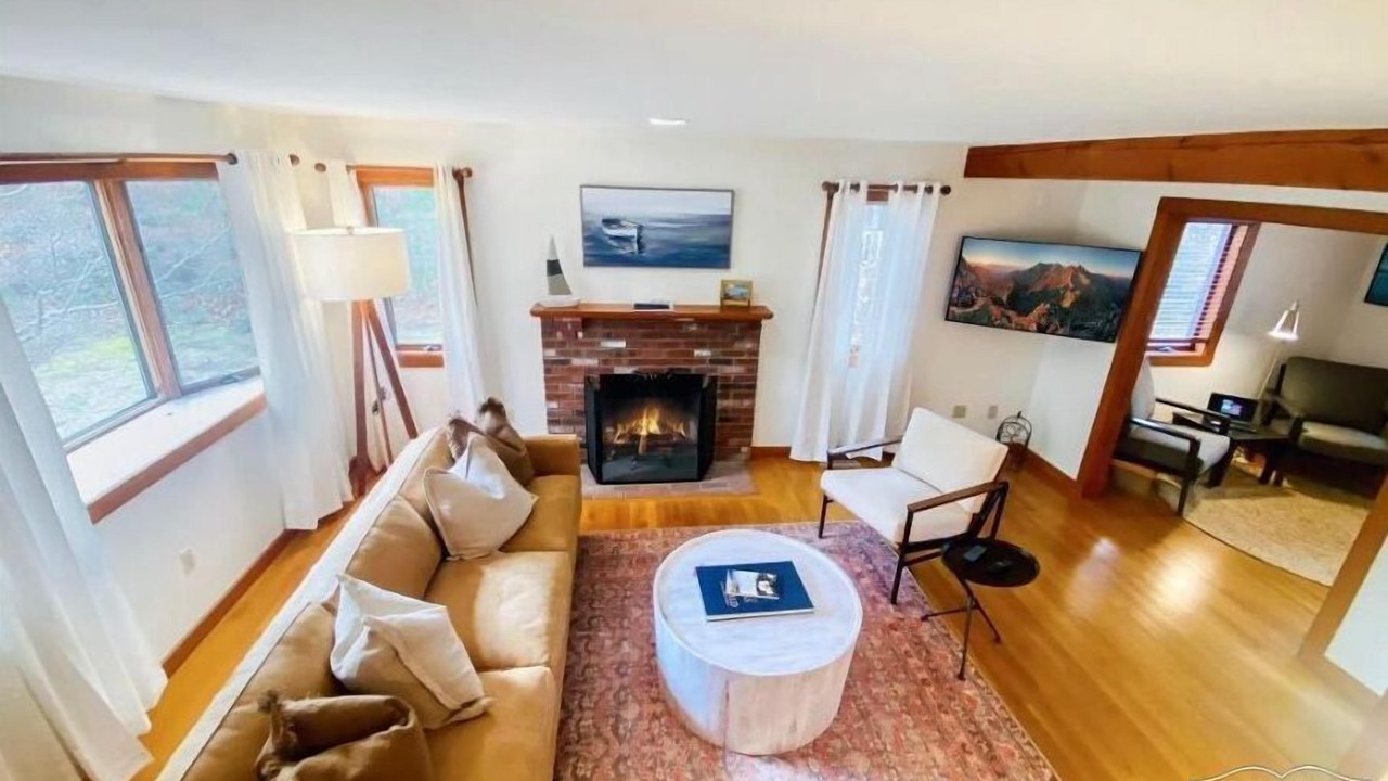 Photo of Bedroom in Lagoon Heights