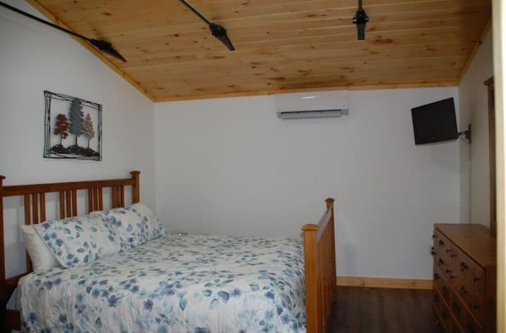 Photo of Bedroom in Bristol Hills