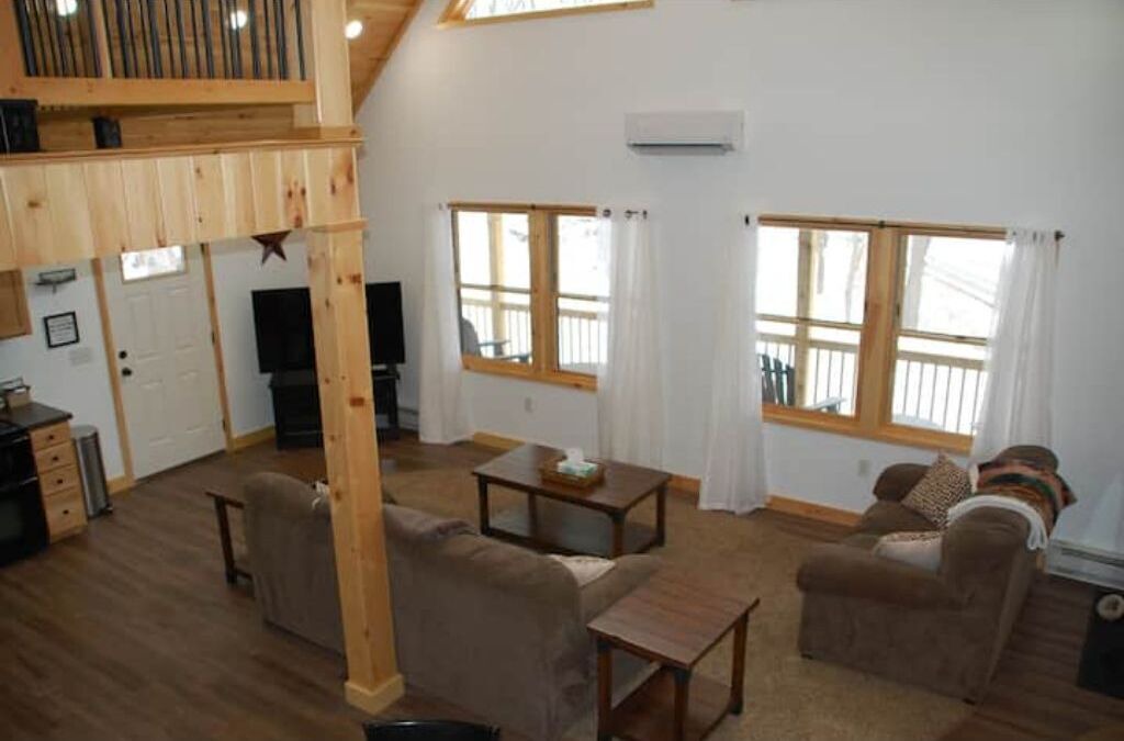 Photo of Livingroom in Bristol Hills