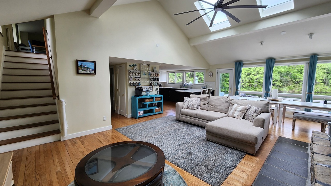 Photo of Livingroom in Hope Valley