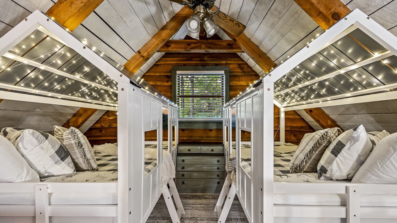 Photo of Bedroom in Townsend