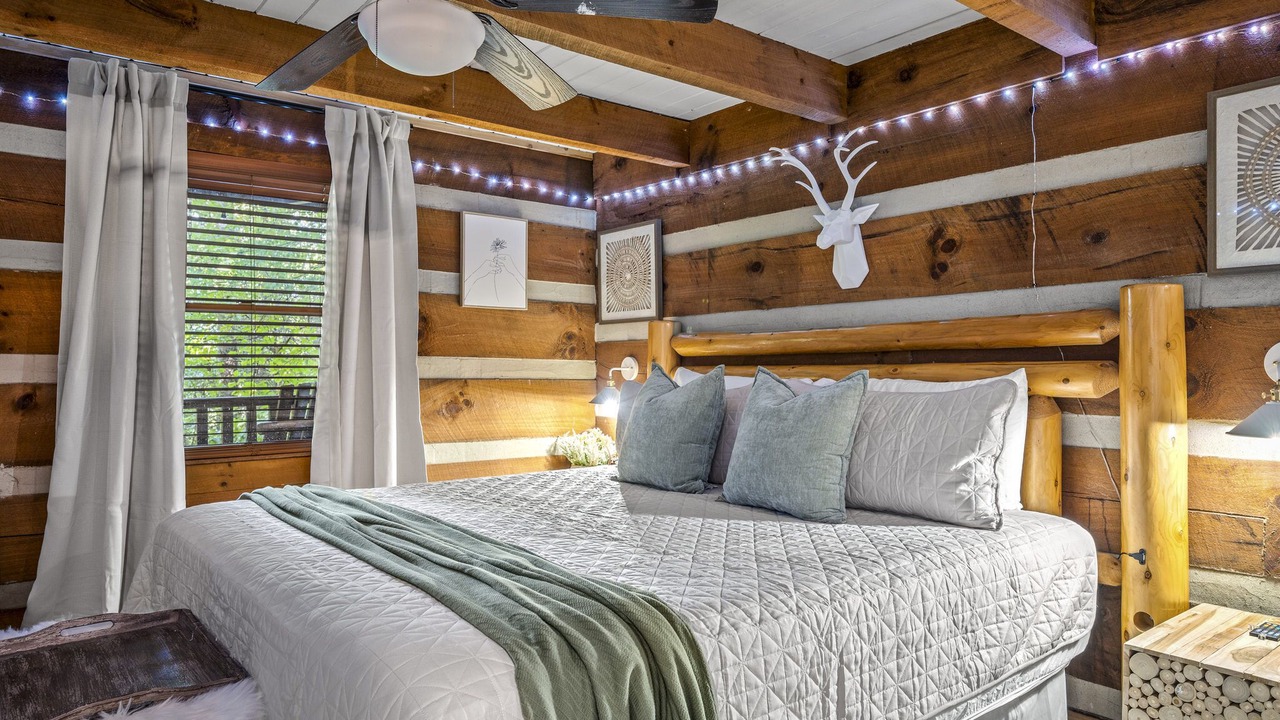 Photo of Bedroom in Townsend