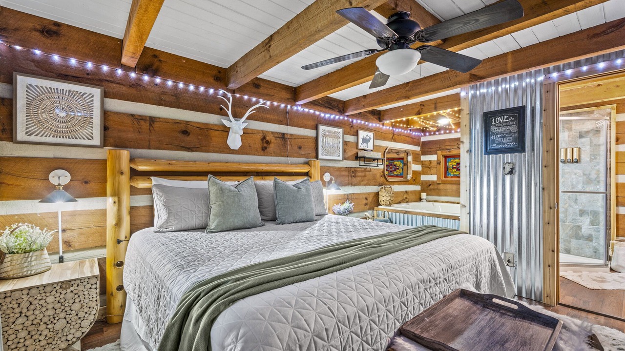 Photo of Bedroom in Townsend
