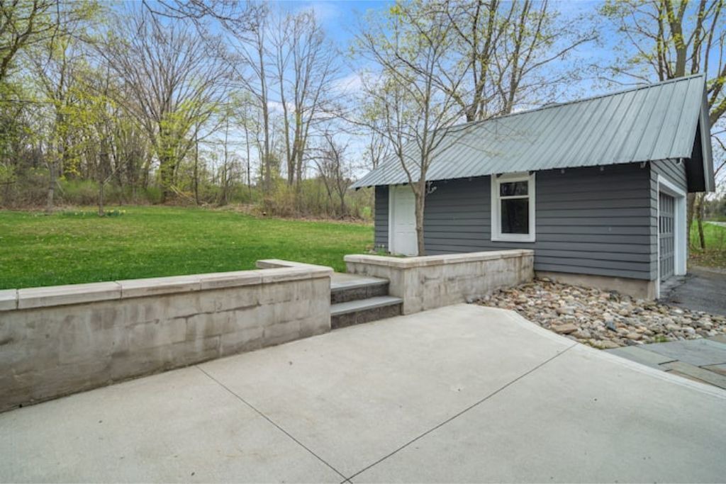 Photo of Patio Balcony in South Hill