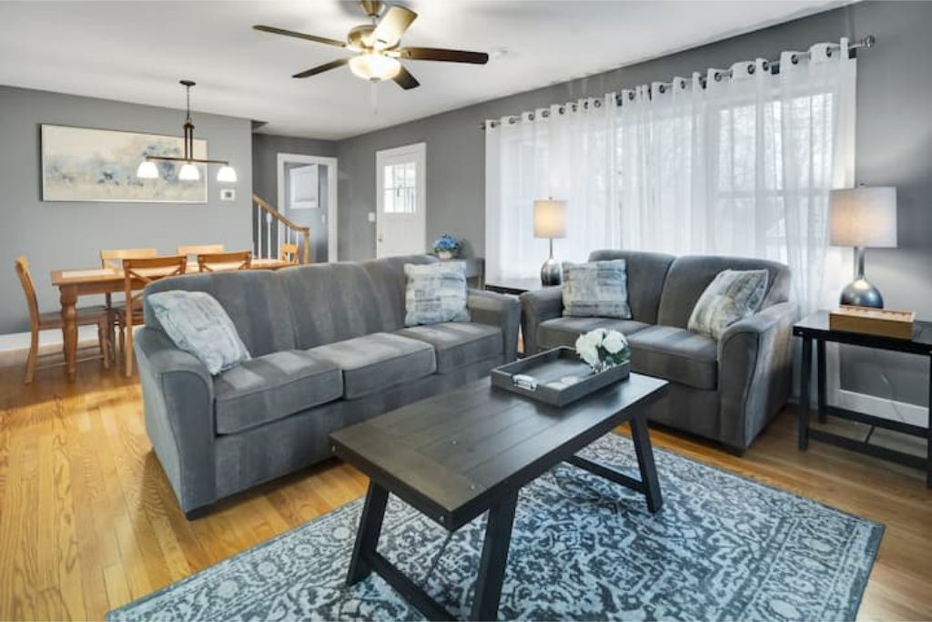 Photo of Livingroom in South Hill