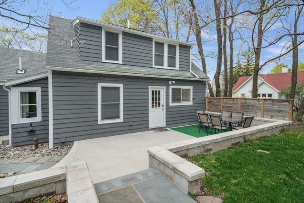 Photo of Outdoor in South Hill