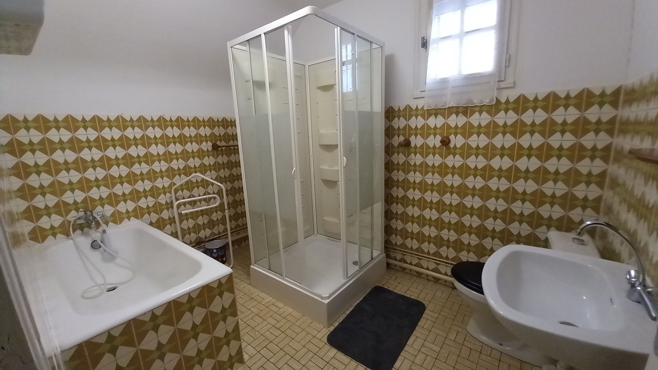 Photo of Bathroom in La Selle-Craonnaise