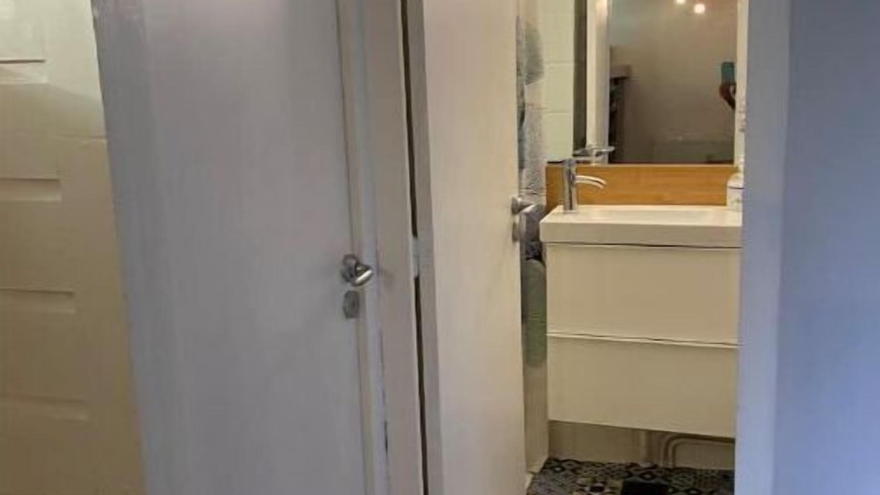 Photo of Bathroom in Campan