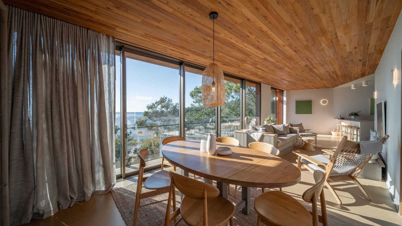 Photo of Livingroom in Seventeen Seventy