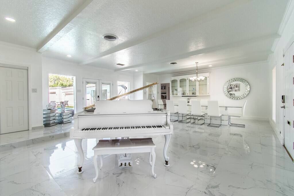 Photo of Bedroom in Bay Area