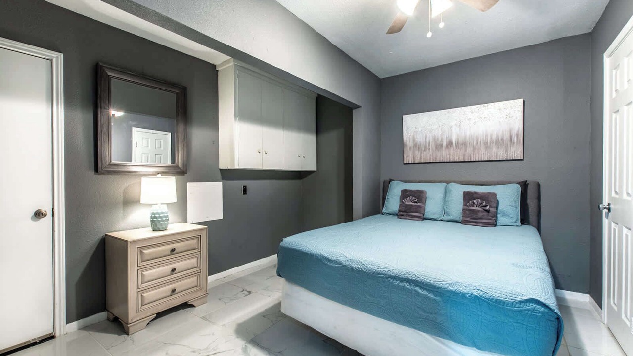 Photo of Bedroom in Bay Area