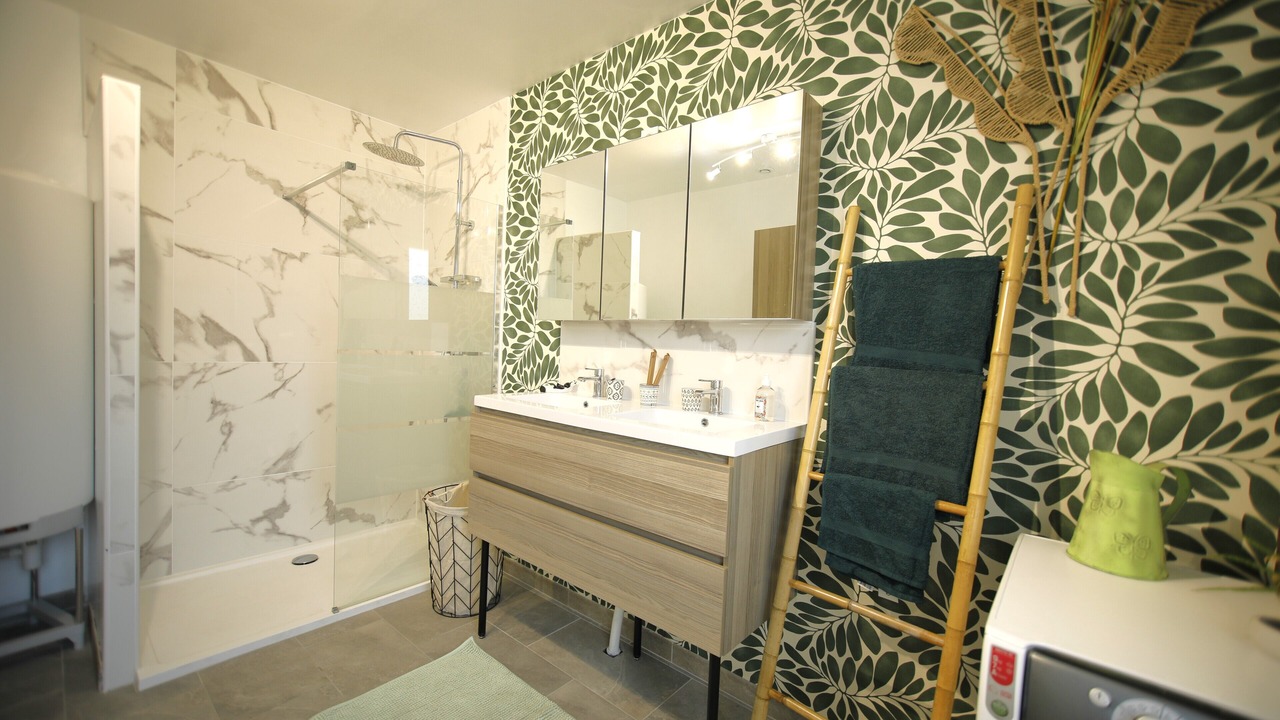 Photo of Bathroom in Mesnil-Bruntel