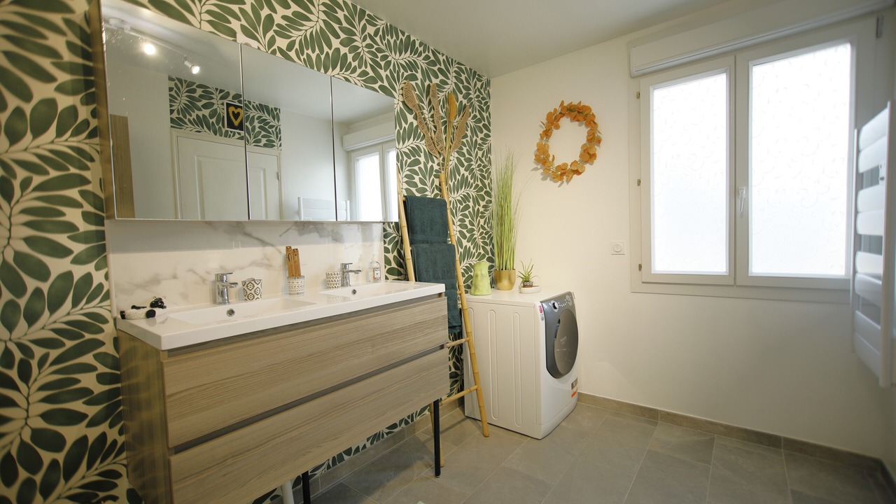 Photo of Bathroom in Mesnil-Bruntel