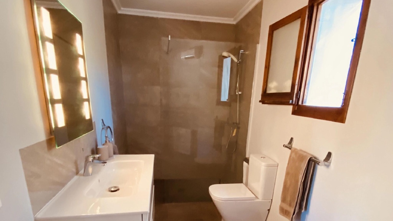 Photo of Bathroom in Alcalali