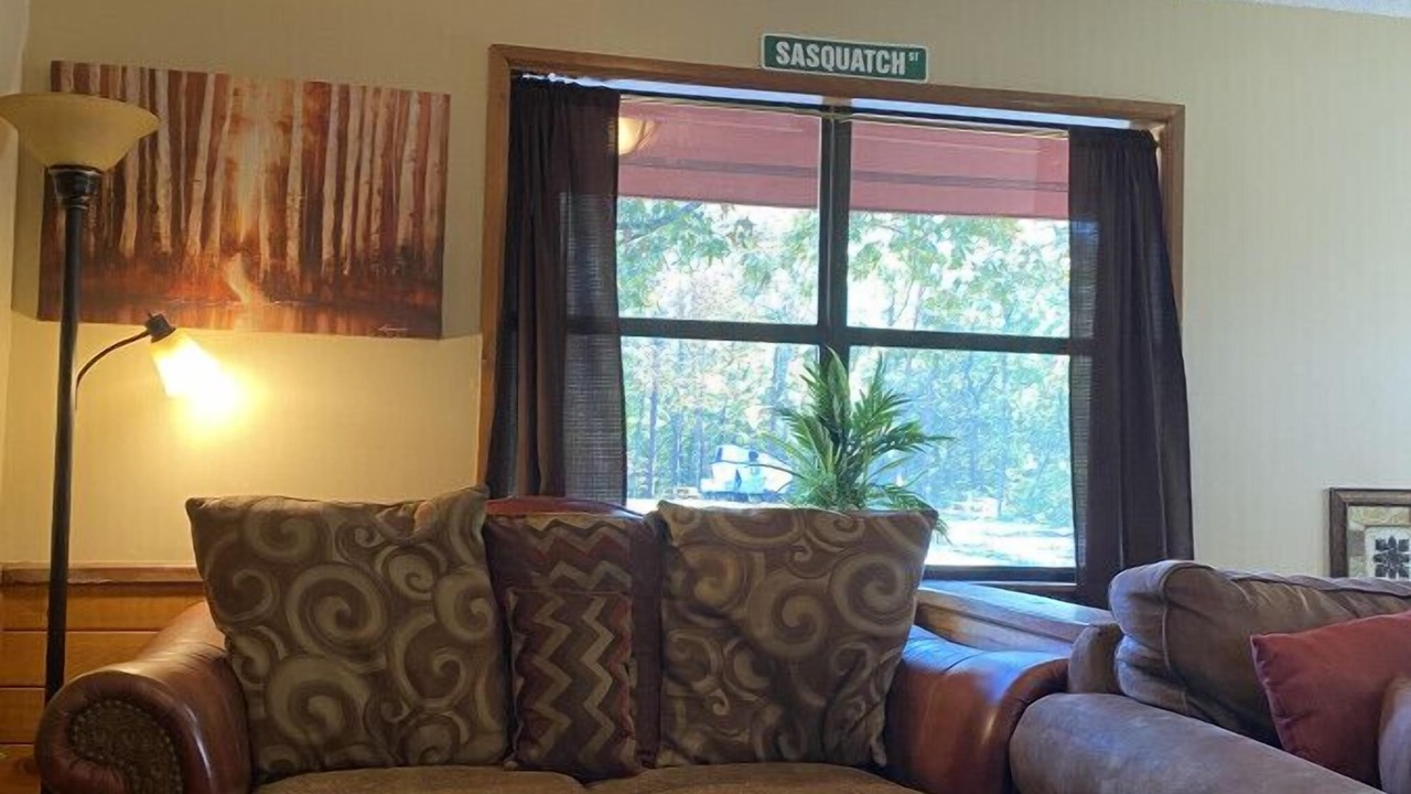 Photo of Bedroom in Benton