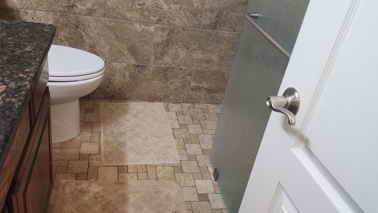Photo of Bathroom in Justin