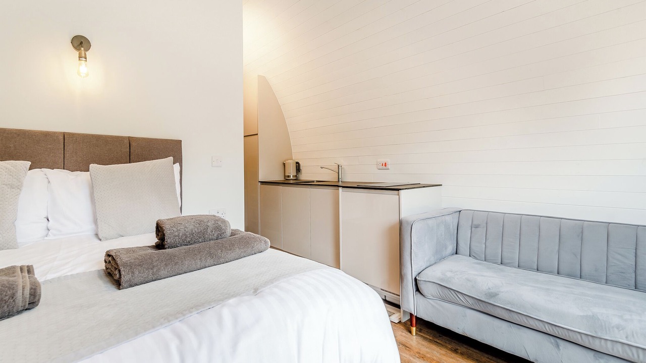 Photo of Others in Cayton