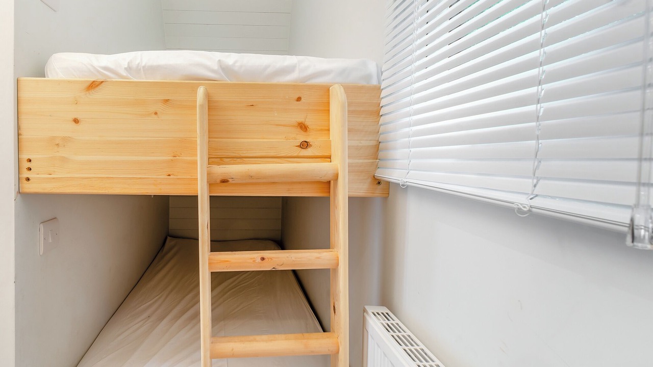 Photo of Others in Cayton