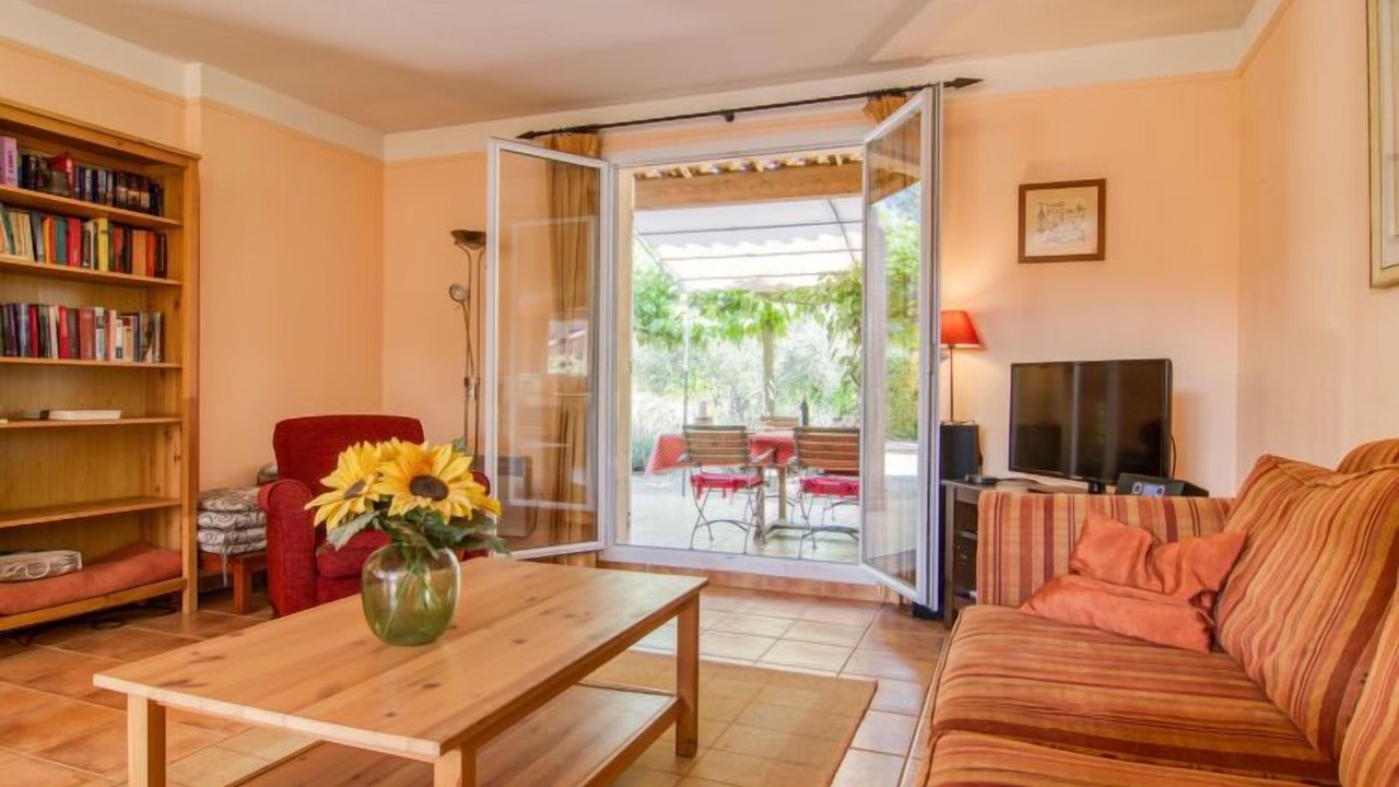 Photo of Livingroom in Nans-les-Pins