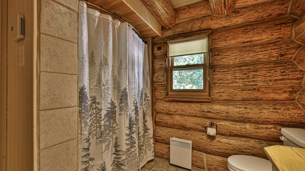 Photo of Bathroom in Pine Hill
