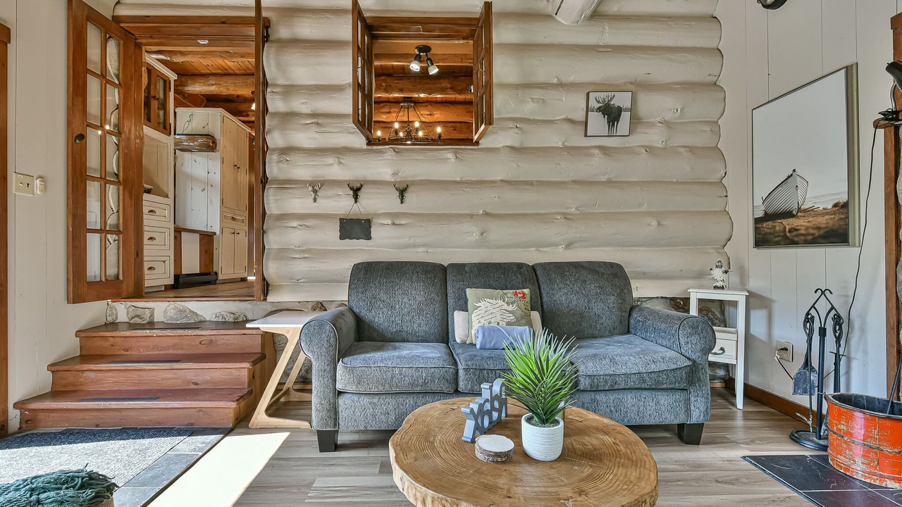 Photo of Livingroom in Pine Hill