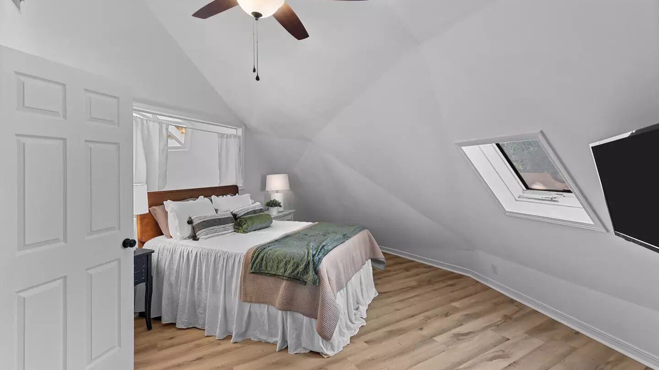 Photo of Bedroom in Shreveport