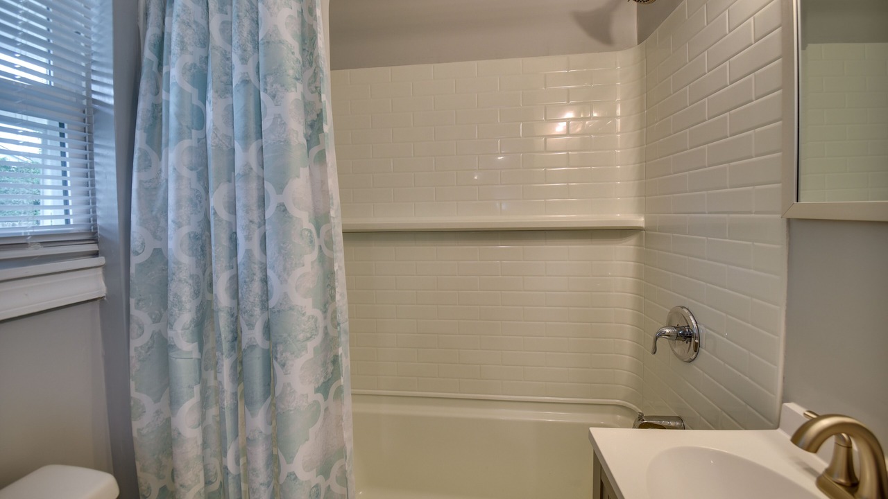 Photo of Bathroom in Buckroe Beach