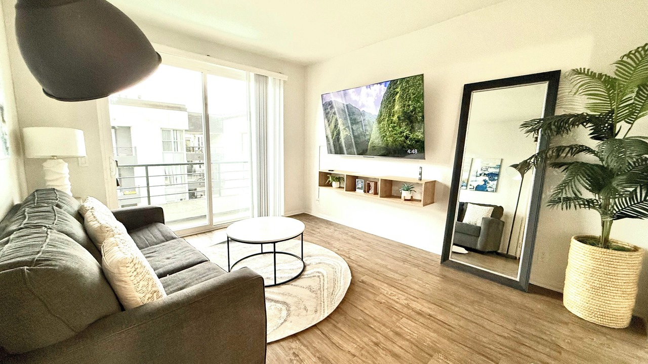 Photo of Livingroom in Del Rey