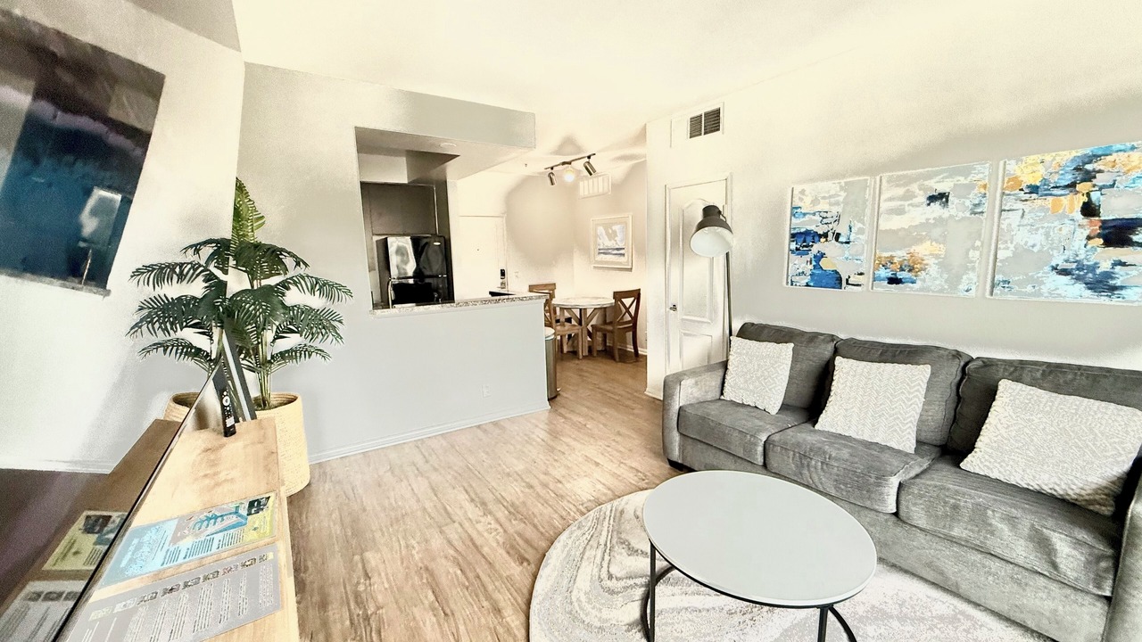 Photo of Livingroom in Del Rey