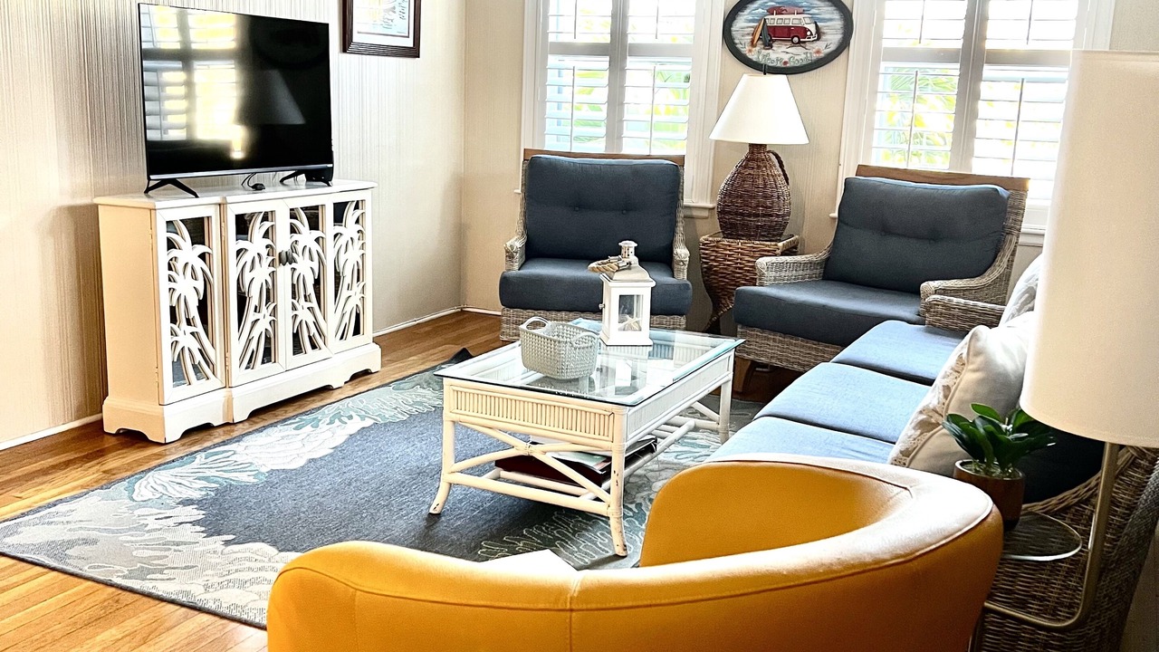 Photo of Livingroom in Treasure Island