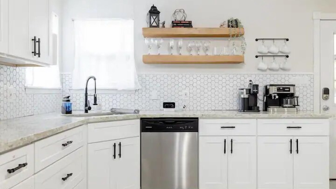 Photo of Kitchen in Spring