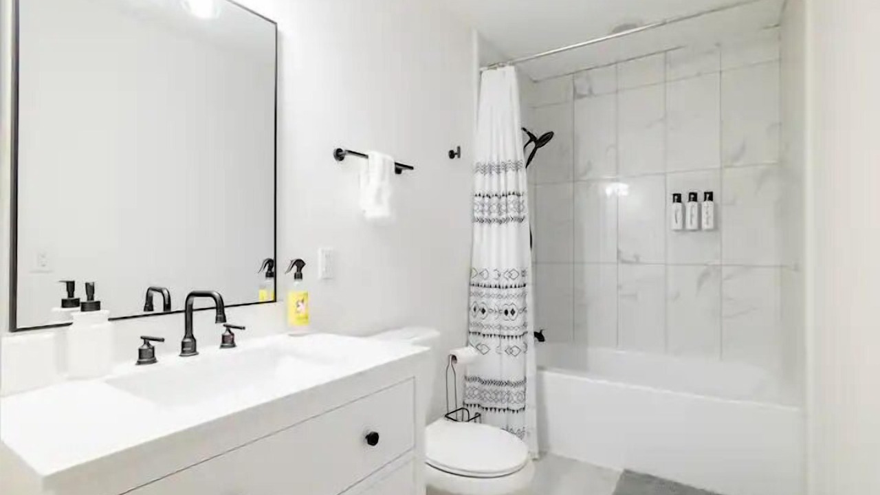 Photo of Bathroom in Spring